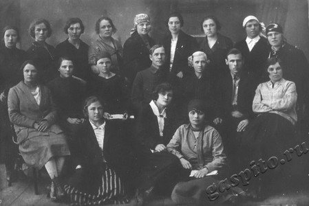 Подробнее о статье Слушатели курсов зав. райженотделами Козловского уезда (Ед.хр. 3976)