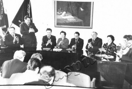 Подробнее о статье Участники подписания договора на социалистическое соревнование Каменец-Подольского и Мичуринского районов (Ед.хр. 4106)