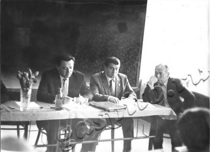 Подробнее о статье Совещание руководителей строительных организаций треста «Мичуринсксельстрой». Президиум совещания (Ед.хр. 4132)