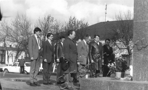 Подробнее о статье Встреча секретаря Сексардского горкома ВСРП области Толна Сайки Ласло с руководителями г.Мичуринска (Ед.хр. 4138)