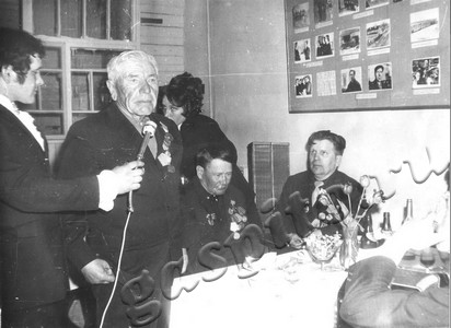 Подробнее о статье «Голубой огонек» в районном Доме культуры (Ед.хр. 4169)