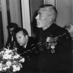 Подробнее о статье Выступление ветерана войны на вручении партийных билетов в ГК КПСС (Ед.хр. 4263)