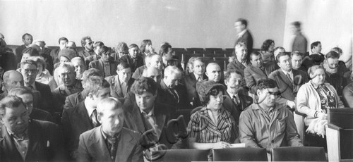 Подробнее о статье Семинар пропагандистов, посвященный обсуждению материалов 7-ой сессии Верховного Совета СССР и новой советской Конституции (Ед.хр. 4298)