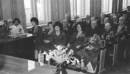 Подробнее о статье Районное собрание, посвященное 60-летию Великой Октябрьской социалистической революции (Ед.хр. 4303)