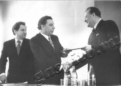 Подробнее о статье Заключение договора соцсоревнования Моршанского и Сосновского районов (Ед.хр. 4307)