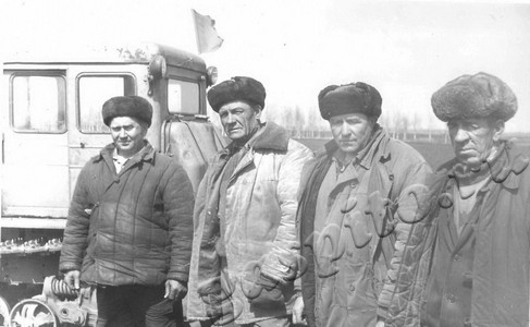 Подробнее о статье Передовая бригада пахарей колхоза «Ленинский путь» (Ед.хр. 4316)
