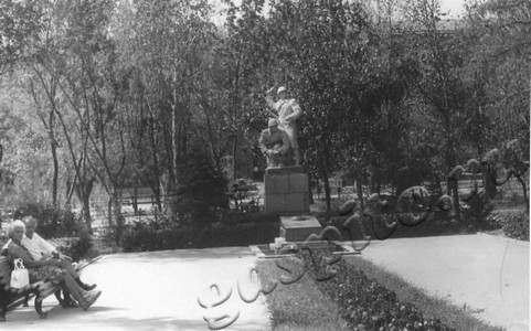 Подробнее о статье Памятник участникам Великой Отечественной войны (Ед.хр. 4361)