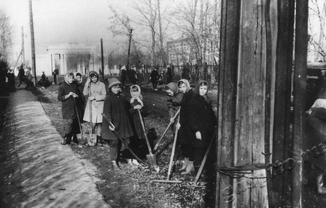 Подробнее о статье Первомайская средняя школа № 2 (Ед.хр. 4415)