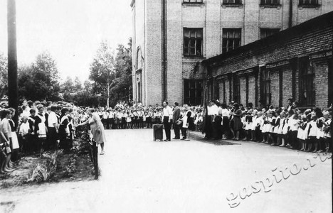 Подробнее о статье Первомайская средняя школа № 2 (Ед.хр. 4429)