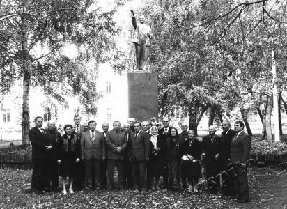 Подробнее о статье Встреча членов бюро РК КПСС, исполкома райсовета с ветеранами партии и труда (Ед.хр. 4462)