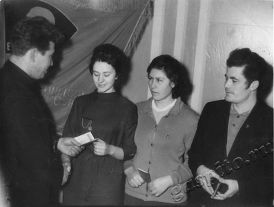 Подробнее о статье Обмен комсомольских билетов в РК ВЛКСМ (Ед.хр. 4465)