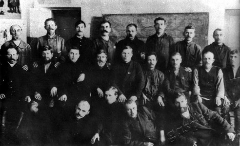 Подробнее о статье Рабочие Арженской суконной фабрики, участники первой русской революции (Ед.хр. 4499)