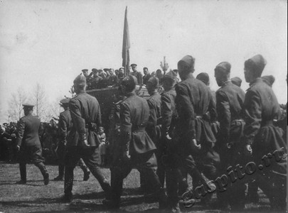 Подробнее о статье Военный парад 6-го ЗСПС, посвященный Дню Победы (Ед.хр. 4506)