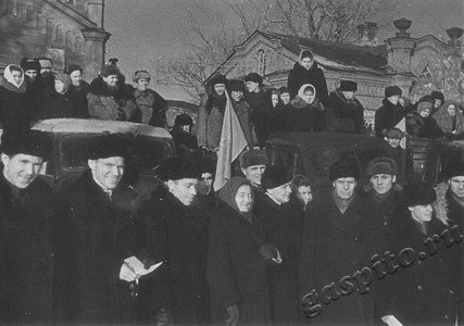 Подробнее о статье Митинг, посвященный выполнению социалистических обязательств (Ед.хр. 4512)