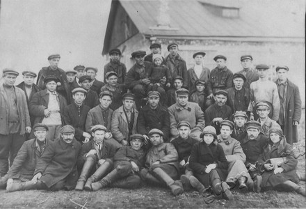 Подробнее о статье Работники политотдела и рабочие МТС (Ед.хр. 4532)