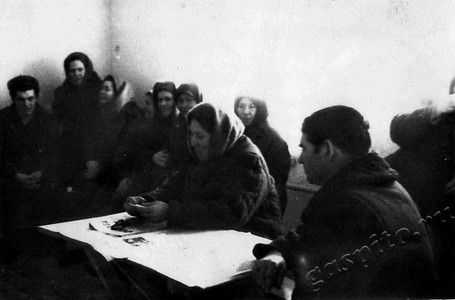 Подробнее о статье Заседание парткома совхоза «Сампурский» по подведению итогов работы животноводов (Ед.хр. 4575)