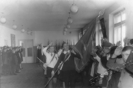 Подробнее о статье Прием в пионеры в Сосновской средней школе (Ед.хр. 4665)