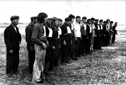 Подробнее о статье Участники соревнования пахарей (Ед.хр. 4682)