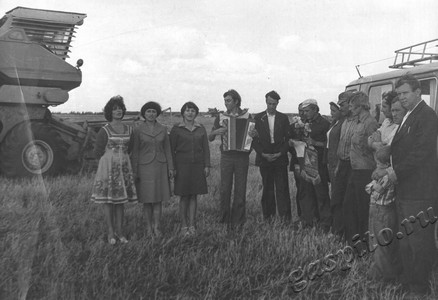 Подробнее о статье Вручение переходящего вымпела в колхозе им.Фрунзе (Ед.хр. 4691)