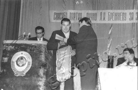 Подробнее о статье Районное совещание передовиков производства в Доме культуры госплемзавода (Ед.хр. 4729)