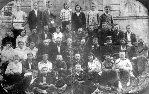 Подробнее о статье Выпускники Черняновской начальной школы (Ед.хр. 4740)