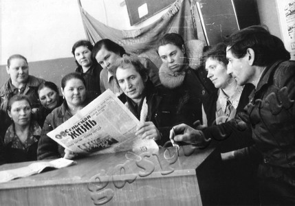 Подробнее о статье Изучение материалов декабрьского Пленума ЦК КПСС тружениками района (Ед.хр. 4822)