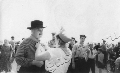 Подробнее о статье Митинг юных пионеров, посвященный 40-летию пионерской организации имени В.И.Ленина (Ед.хр. 4856)