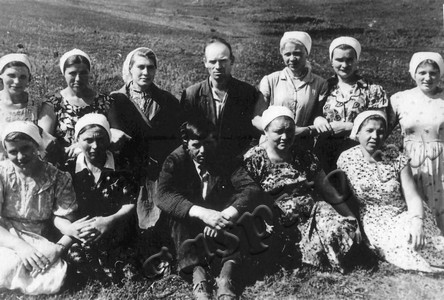 Подробнее о статье Колхоз «Парижская коммуна» (Ед.хр. 4871)