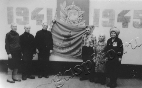 Подробнее о статье Акция «Равнение на знамена Победы», посвященная 40-летию победы над фашистской Германией (Ед.хр. 4992)