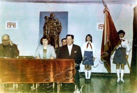 Подробнее о статье Акция «Равнение на знамена Победы», посвященная 40-летию победы над фашистской Германией (Ед.хр. 4994)