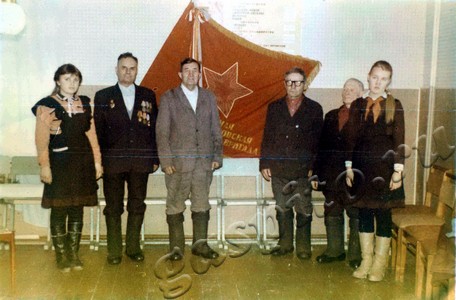 Подробнее о статье Акция «Равнение на знамена Победы», посвященная 40-летию победы над фашистской Германией (Ед.хр. 5001)