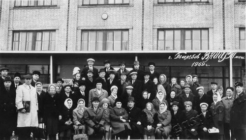 Подробнее о статье Участники областного совещания делегаций – колхозники Жердевского района (Ед.хр. 3695)