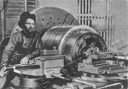 Подробнее о статье Фотодокументы к выставке, посвященной 90-летию со дня рождения М.И.Калинина (Ед.хр. 5054)