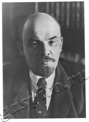 Подробнее о статье Фотодокументы в помощь организаторам Ленинской комнаты в школе (Ед.хр. 5105)