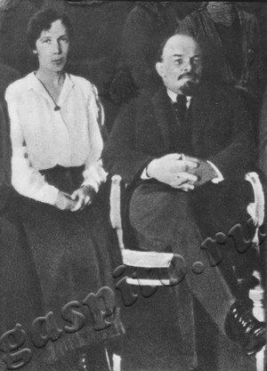 Подробнее о статье Фотодокументы в помощь организаторам Ленинской комнаты в школе (Ед.хр. 5107)