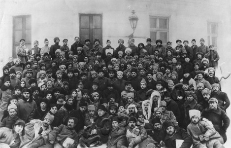 Подробнее о статье Фотодокументы в помощь организаторам Ленинской комнаты в школе (Ед.хр. 5130)