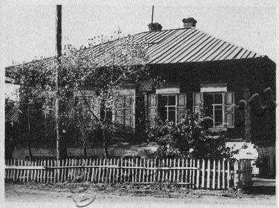 Подробнее о статье Фотодокументы в помощь организаторам Ленинской комнаты в школе (Ед.хр. 5155)