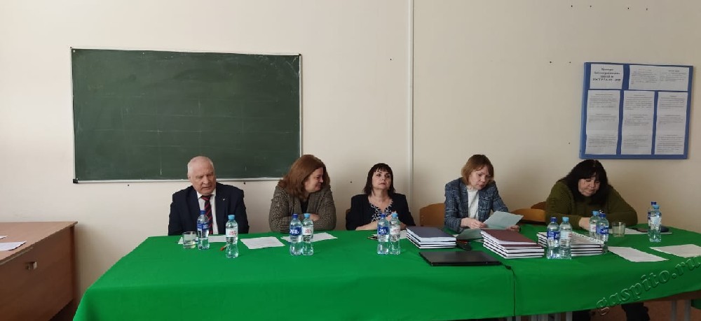 Подробнее о статье 11 февраля 2025 г. директор ГАСПИТО М.М. Дорошина и заведующий отделом использования документов и информатизации ГАСПИТО И.И. Муравьева приняли участие в защите выпускных квалификационных работ студентов заочной формы обучения