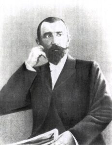 И.В. Мичурин – член-сотрудник журнала Императорского российского общества садоводства «Садовод». 1914 г. ГАСПИТО. Ф. Р-9683. Оп. 1. Д. 91. Л. 24 об. Фотография опубликована в книге: Спицын, И.П. С именем Ивана Владимировича Мичурина по жизни. Монография. – Мичуринск-наукоград РФ. – 2014. – Т. 3. – 301 с.